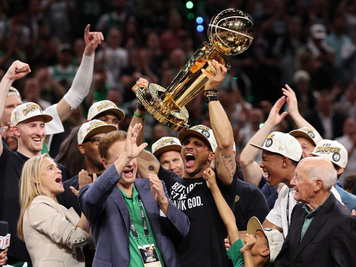 Boston Celtics vuelve al trono de la NBA al doblegar a los Mavs