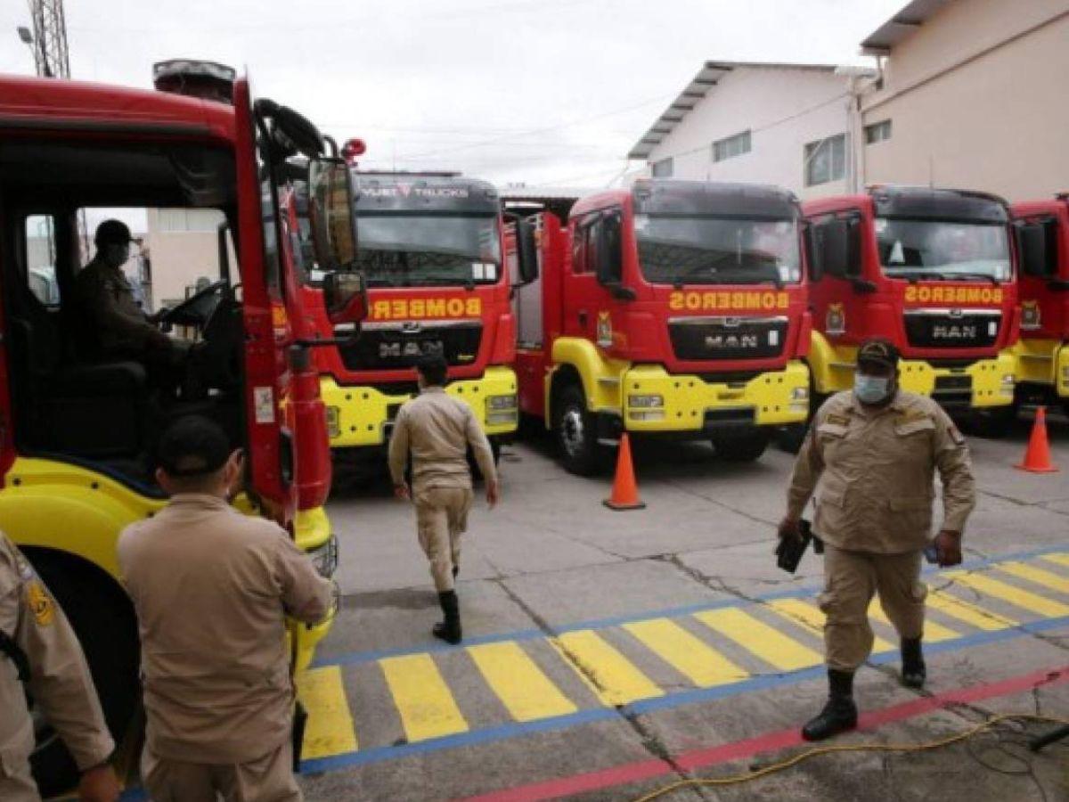 Los camiones no fueron de utilidad para el Cuerpo de Bomberos.