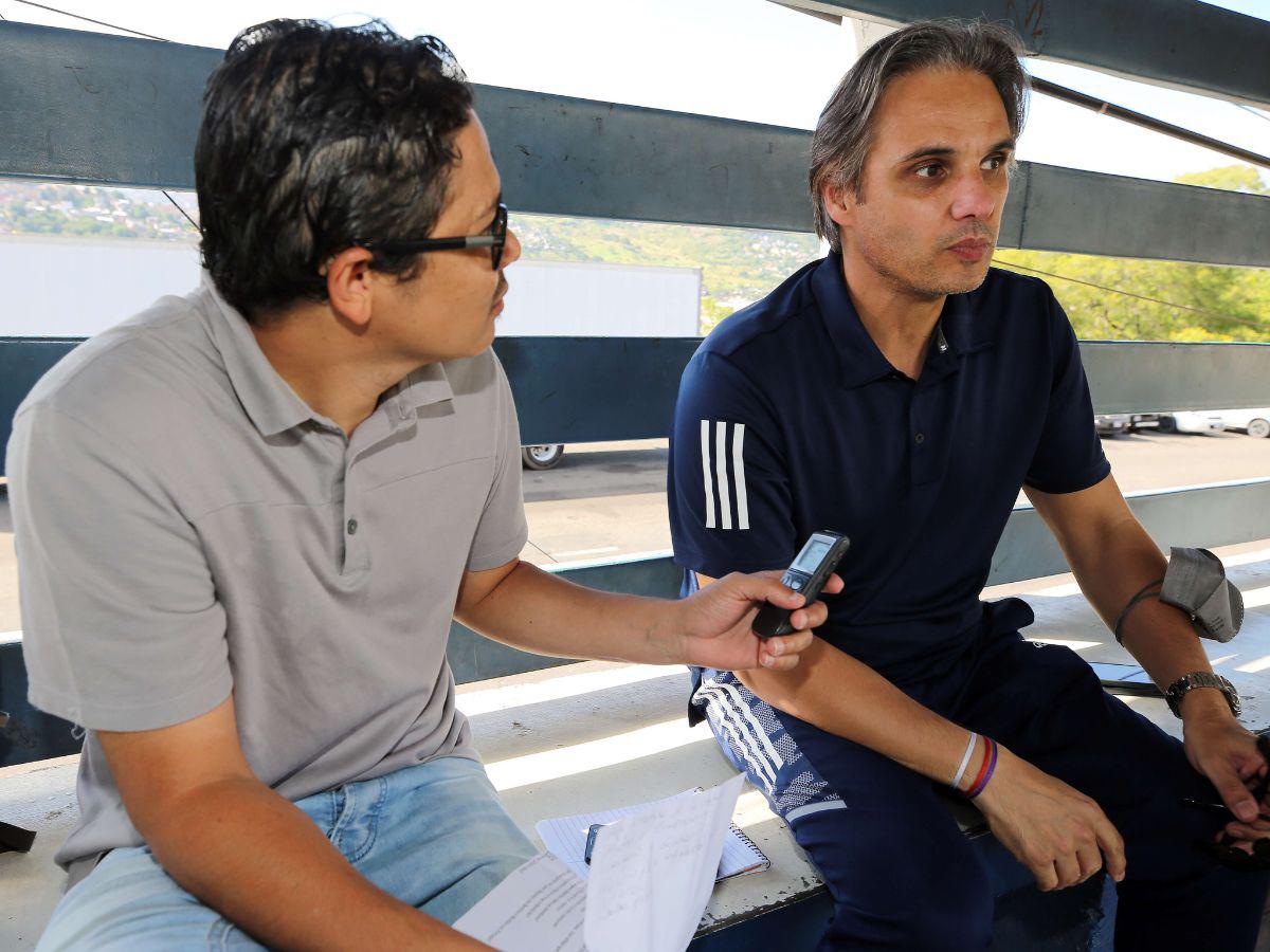 Nuno Gomes mantuvo una amena conversación con EL HERALDO en las gradas del estadio El Birichiche.