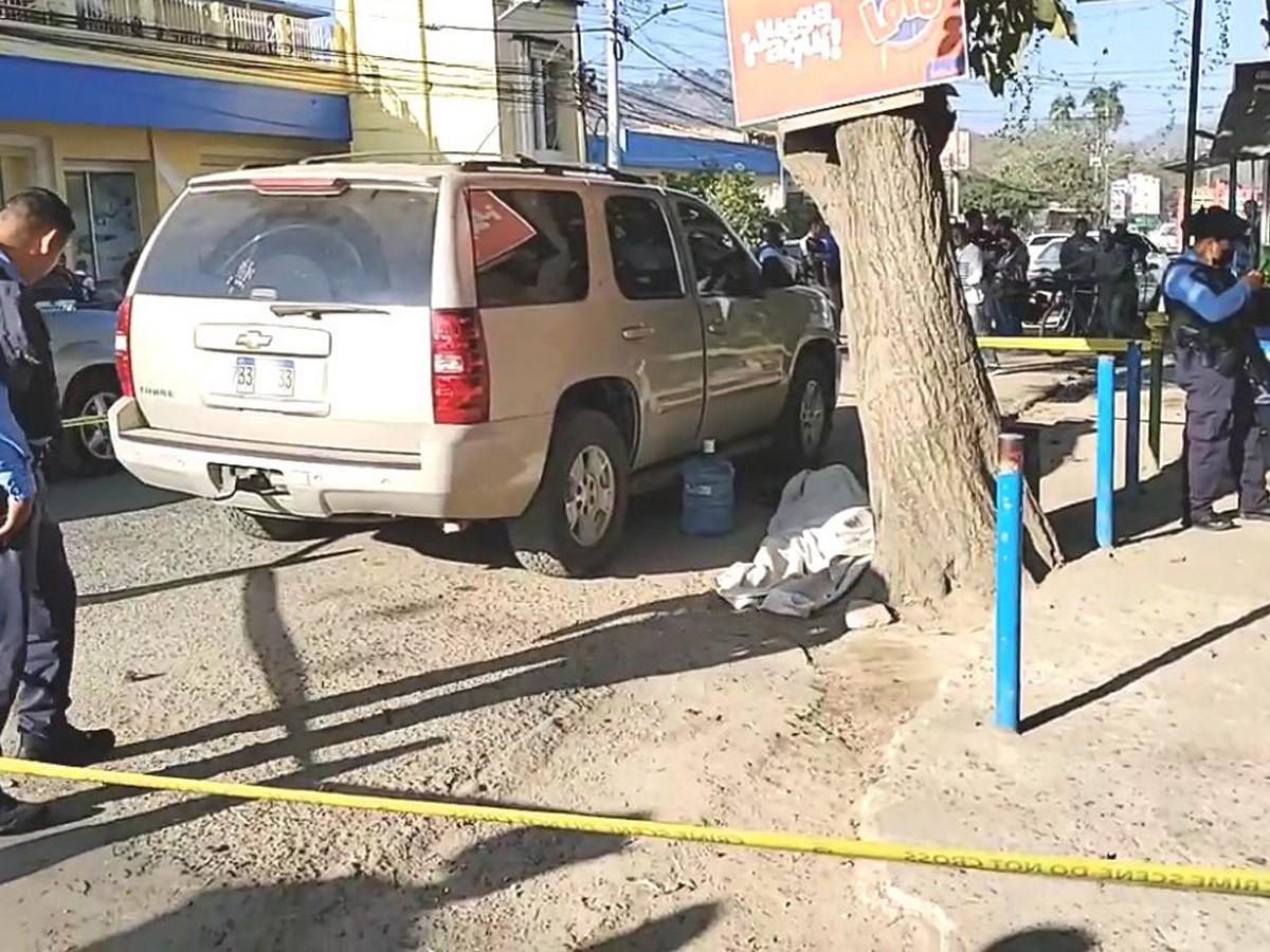 Matan a dueño de autolote en su carro en Danlí, El Paraíso