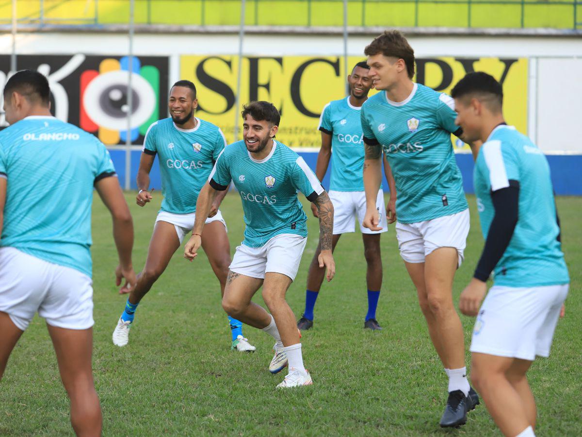 Los jugadores de Potros se preparan para hacer historia en la gran final ante Olimpia.