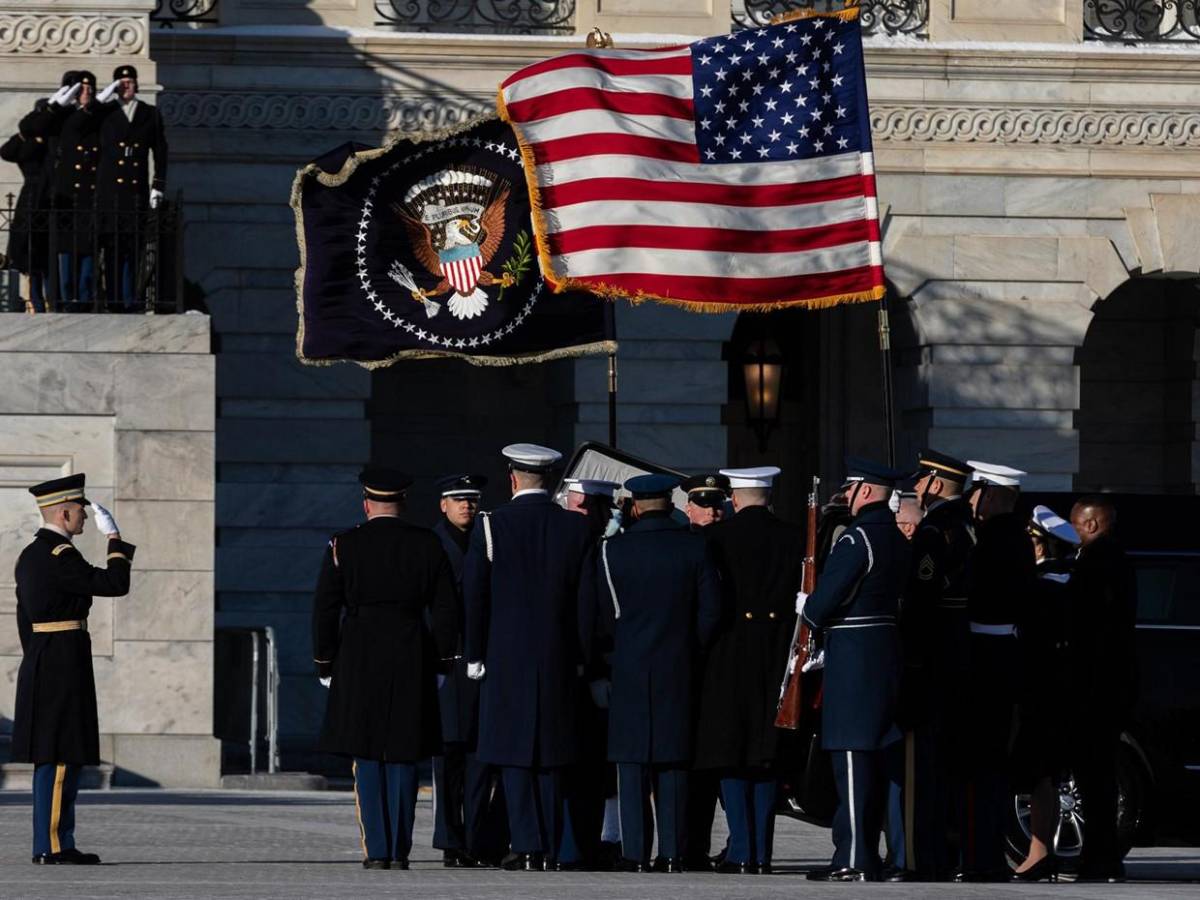 Jimmy Carter recibe homenajes póstumos en su funeral de Estado en Washington