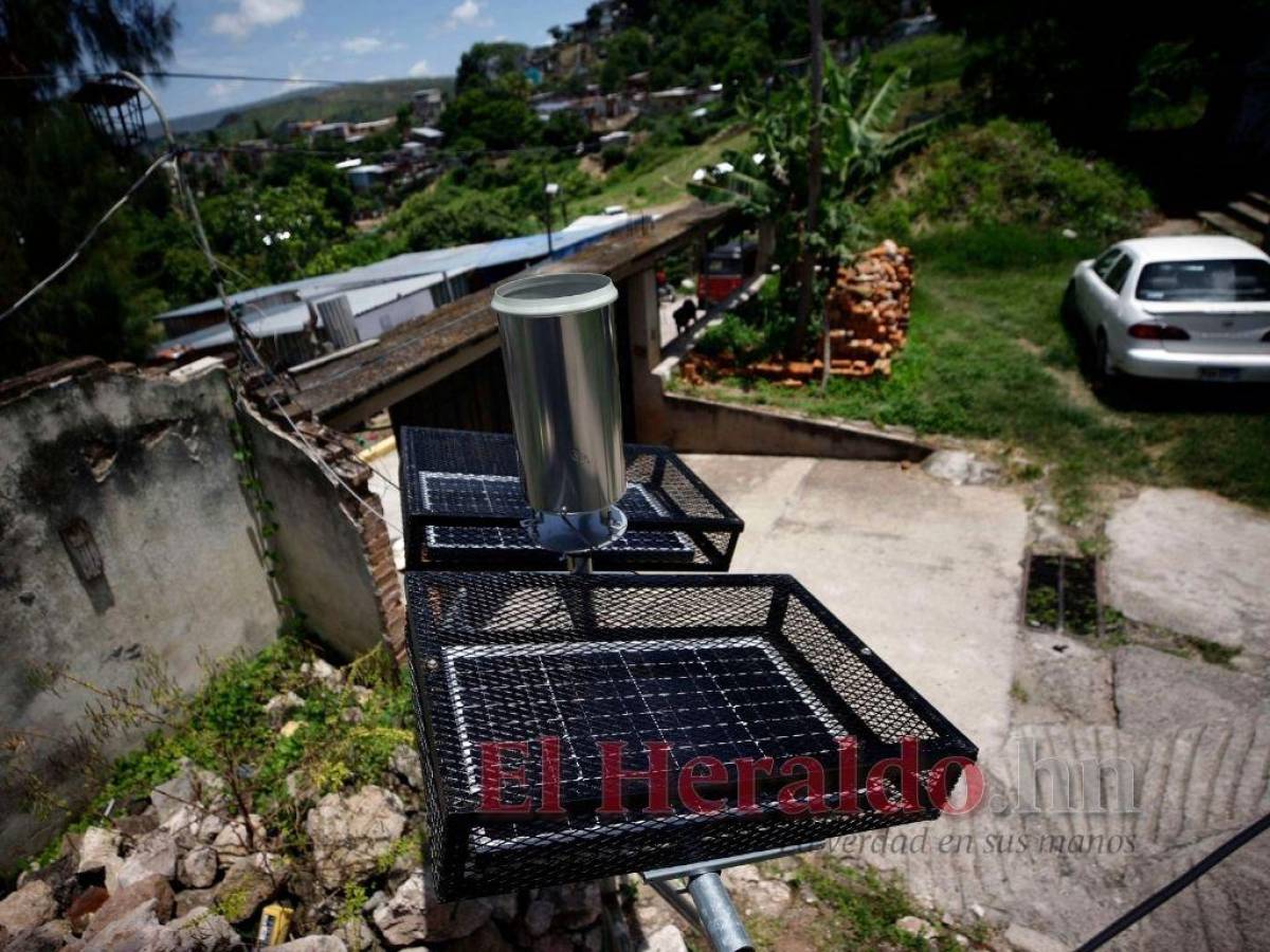 <span class=mln_uppercase_mln>Los dispositivos medirán los tipos de movimientos de ladera, funcionarán por medio de paneles solares y también medirán la cantidad de agua lluvia que cae en el lugar.</span>