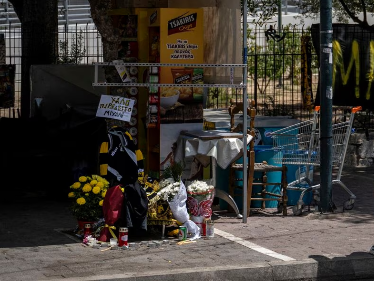 Un centenar de personas ante la justicia por la muerte de un aficionado griego