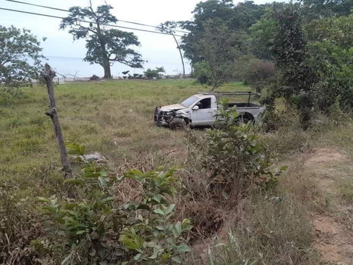 Mueren dos motociclistas tras impactar contra un pick-up en Balfate, Colón