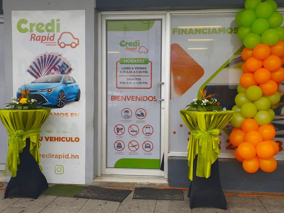 Un ambiente de fiesta, sorpresas y promociones para los clientes tiene Credi Rapid para sus clientes en el marco de su noveno aniversario.