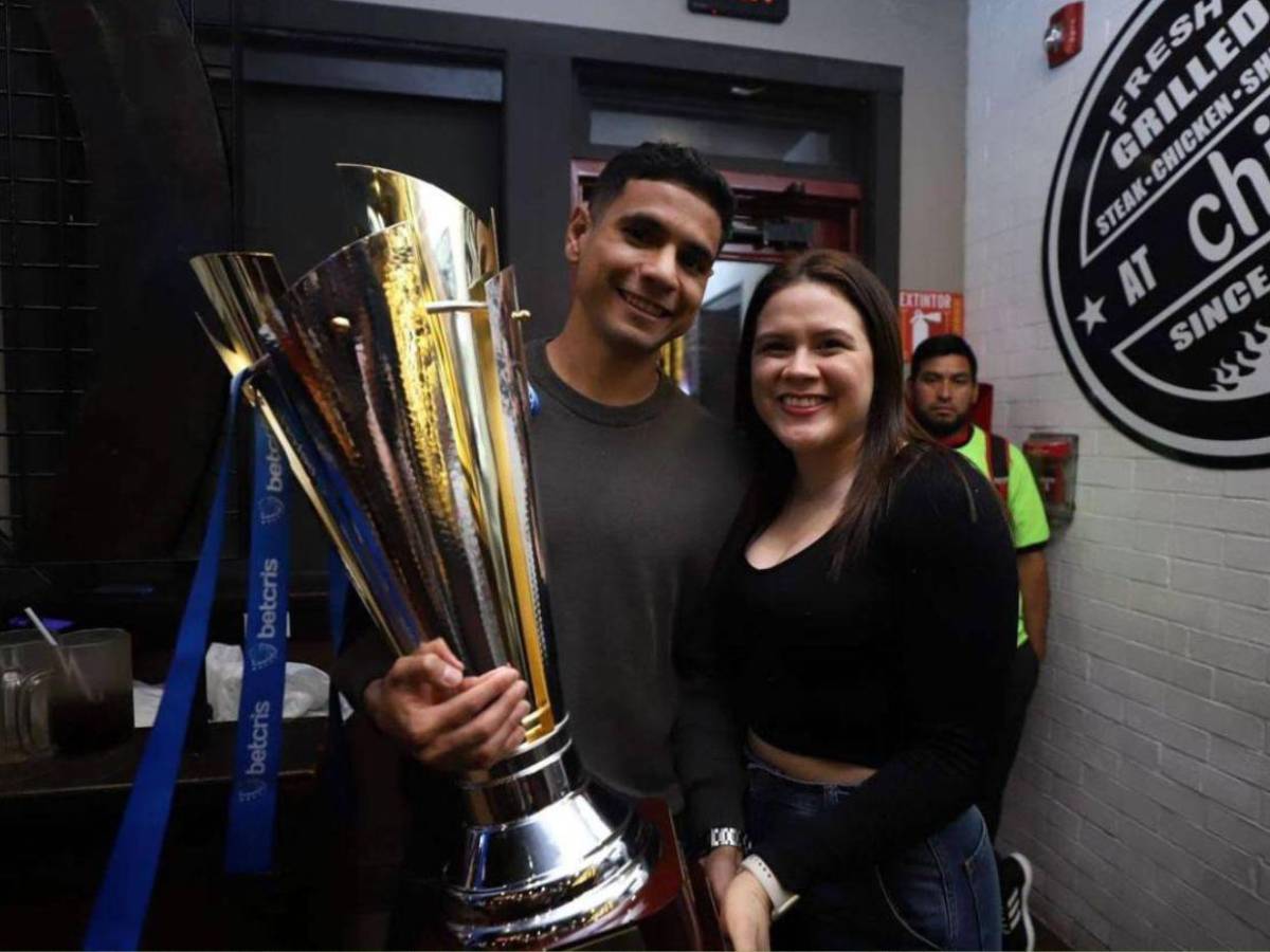 Jugador de Olimpia prepara boda por la iglesia tras la final ante Motagua