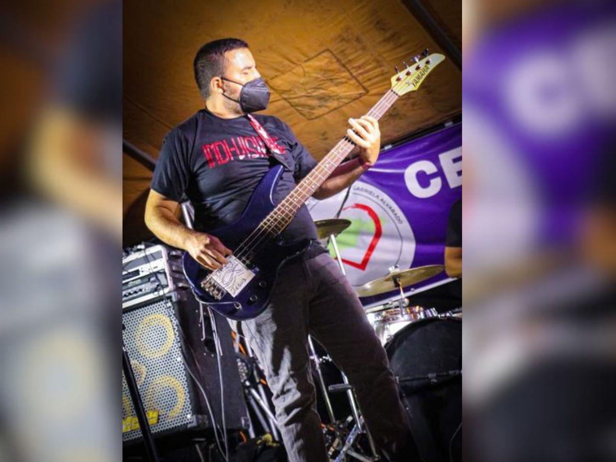 Hallan muerto dentro de su casa a reconocido músico en Danlí