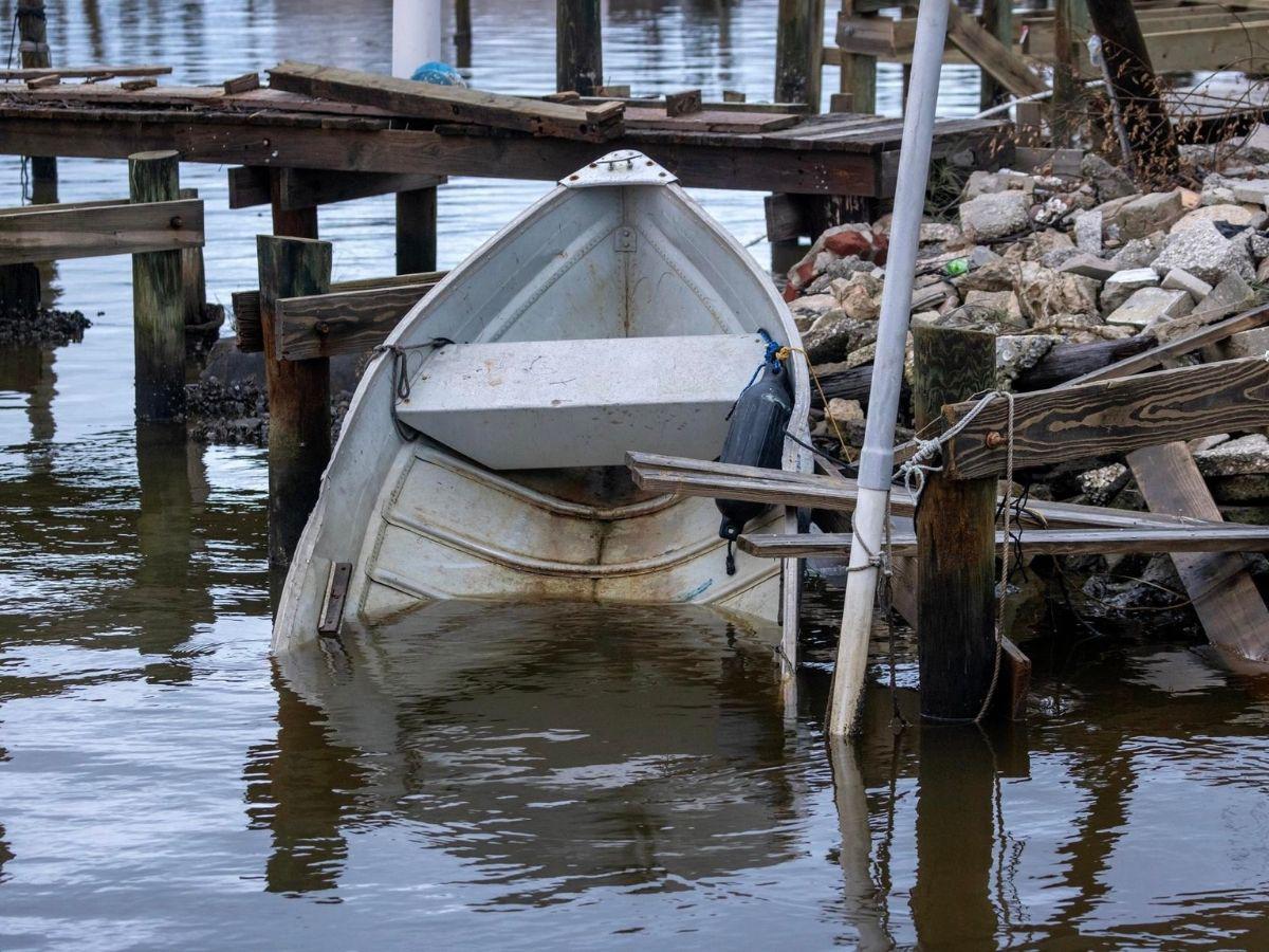 Cuatro muertos y devastación deja Milton en su paso por Florida