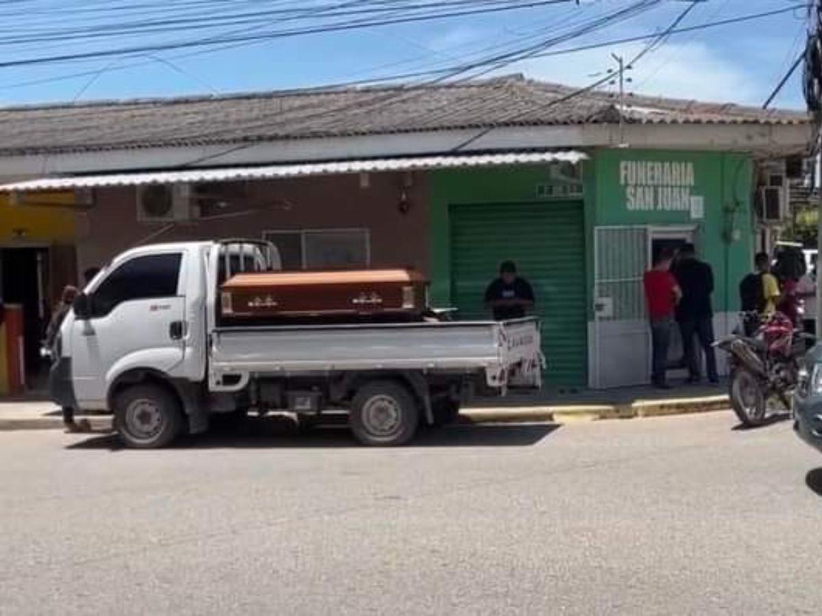 Matan al empleado de una funeraria mientras descargaba ataúdes en Olanchito, Yoro