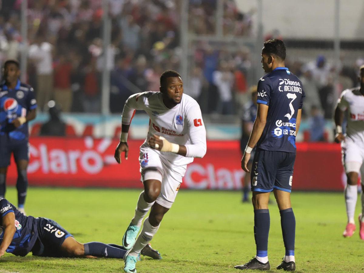 Yustin Arboleda fue el héroe del título 37 del Olimpia y fue invicto.