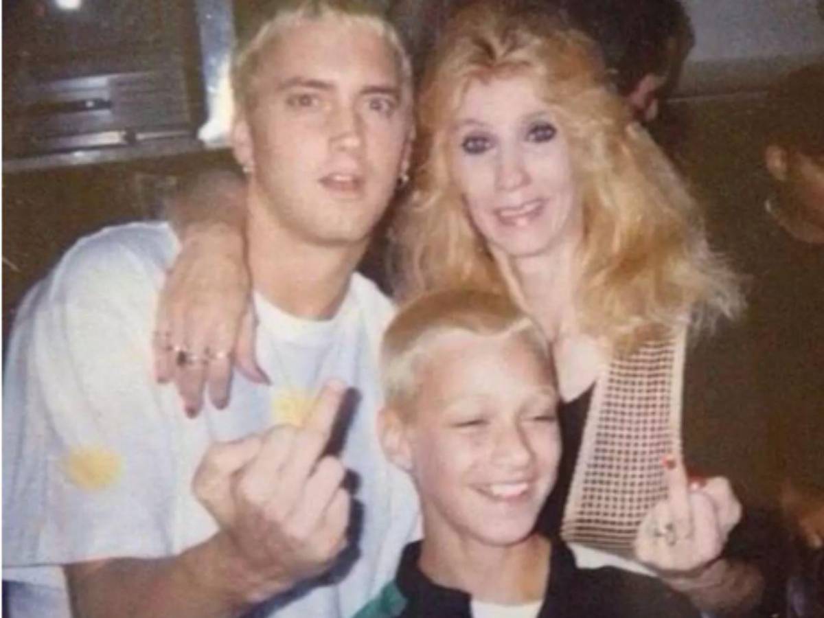 La compleja relación de Eminem con su madre Debbie Nelson