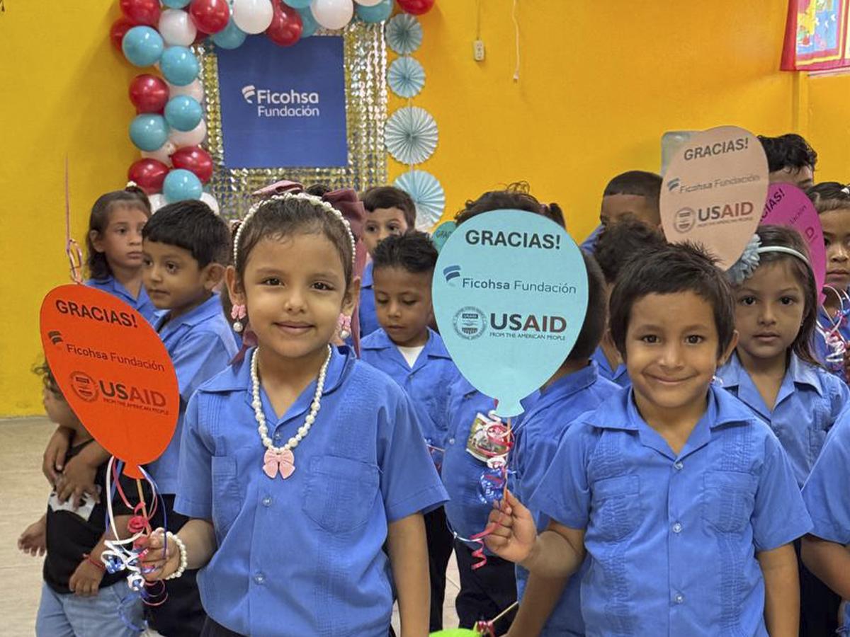 Transformando el futuro: Inauguración del Centro Educativo Básico Heriberto Castillo en Campana, Cortés