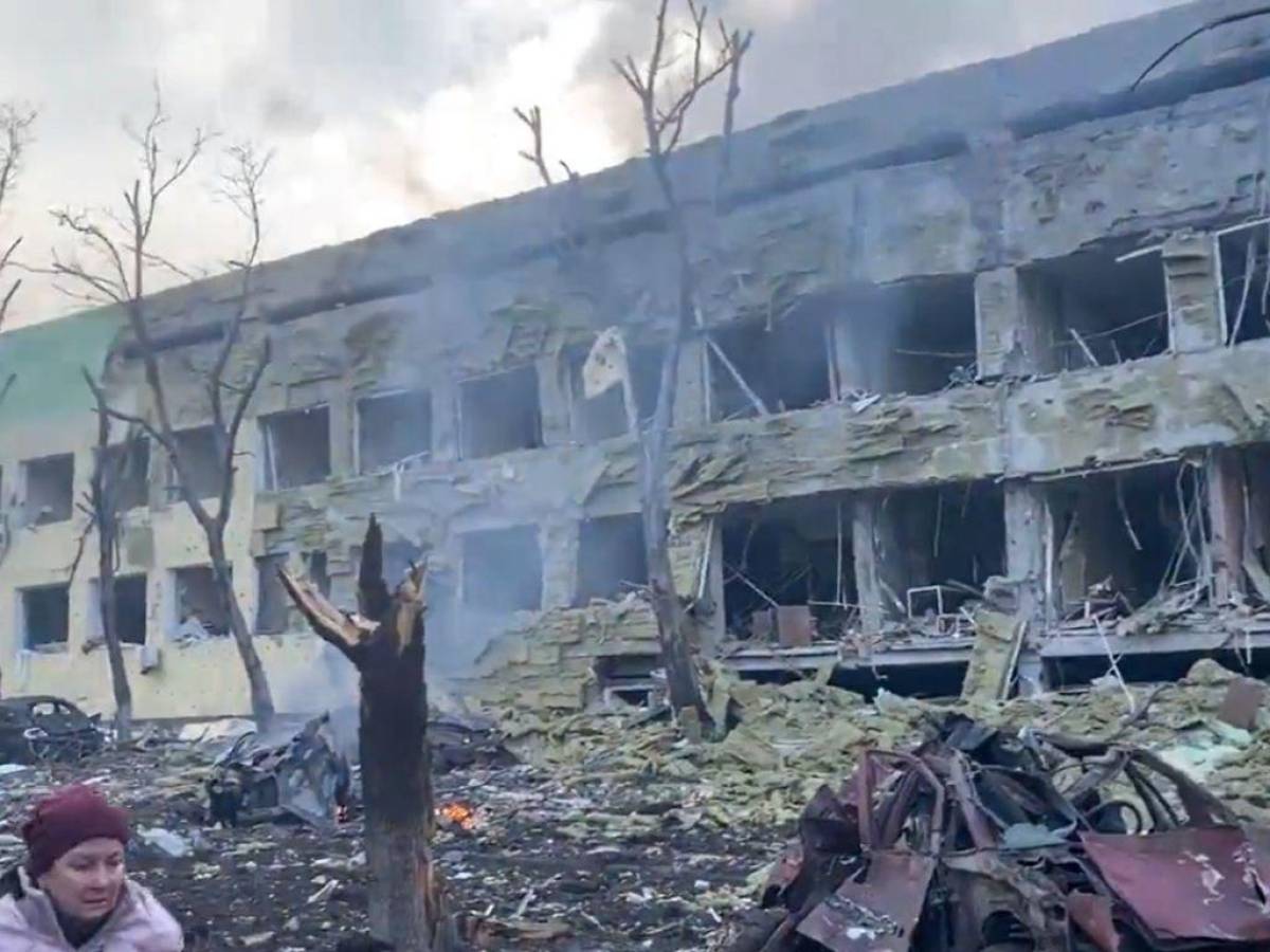 EE UU condena uso “bárbaro” de la fuerza tras bombardeo a hospital infantil en Ucrania