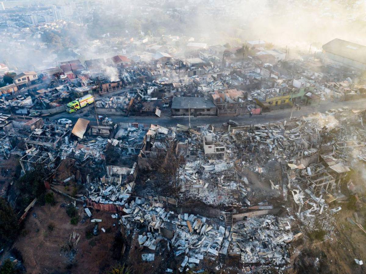 “Está todo quemado”: los graves daños que dejó incendio en Viña del Mar, Chile