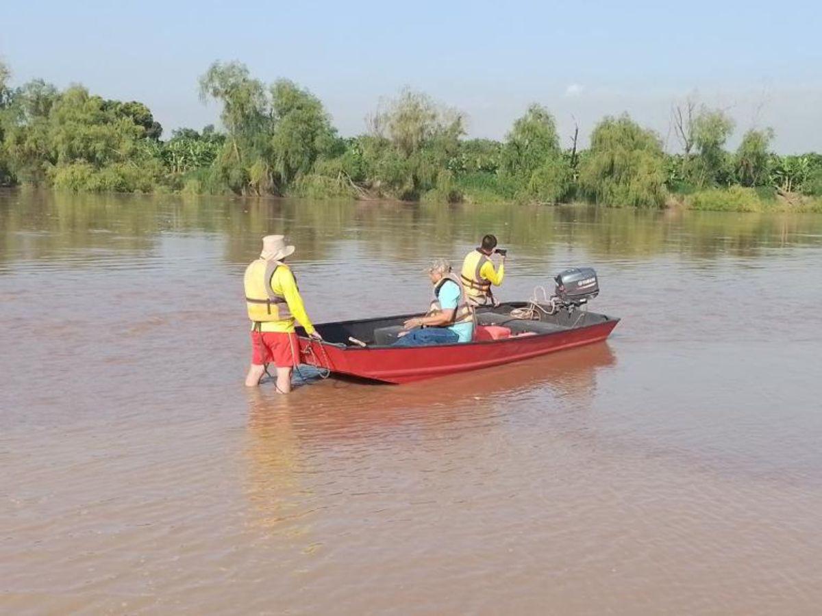 Buscan a jóvenes que desaparecieron en el río Ulúa tras volcarse su lancha