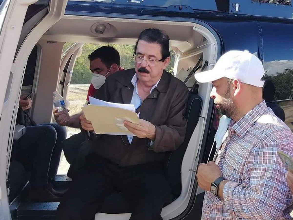 Miguel Navarro junto al coordinador de Libre, Manuel Zelaya.