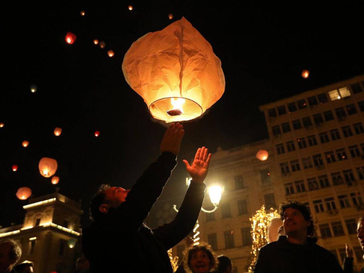 Con mucha alegría millones de personas de distintos países festejan Navidad