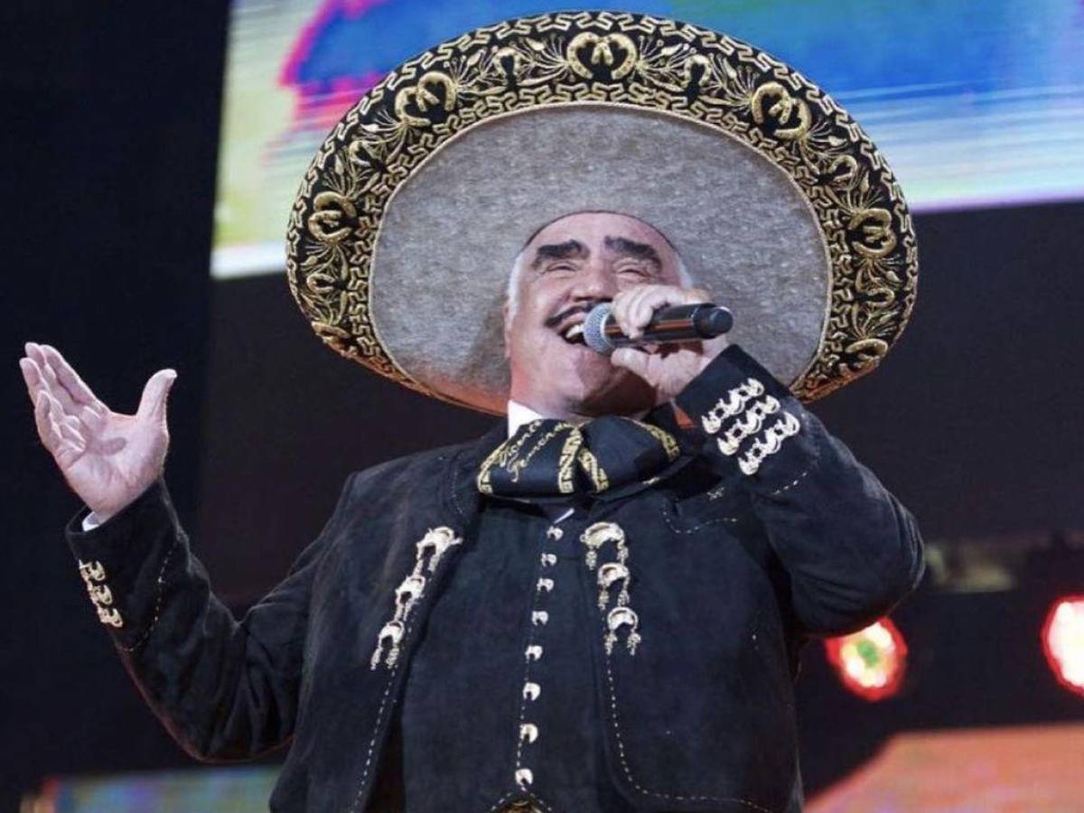 Así es el espectacular altar de muertos de Vicente Fernández