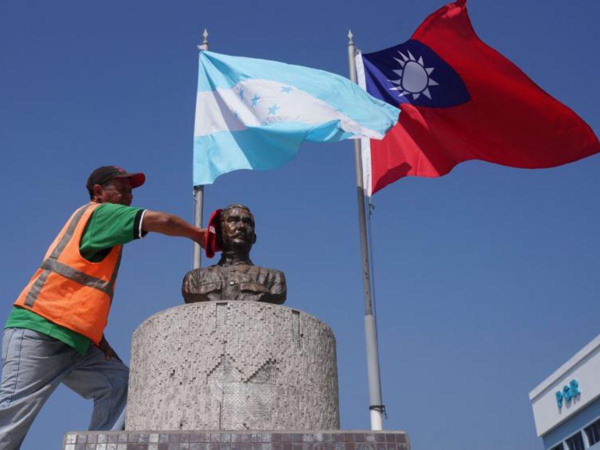 Hay 40 estudiantes decididos en trasladarse a universidades de China