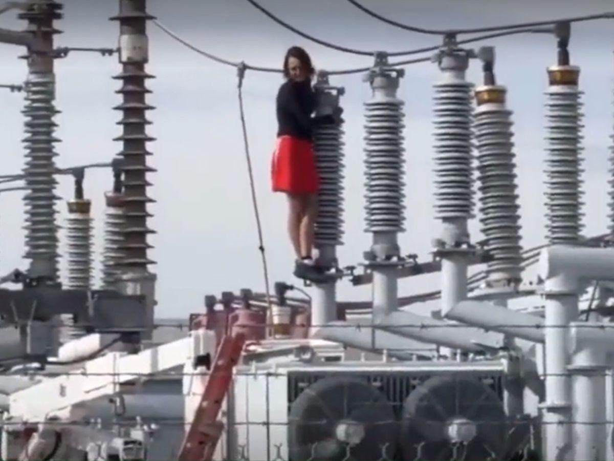 Mujer sube a estación eléctrica en Utah y deja sin electricidad a más de 800 familias