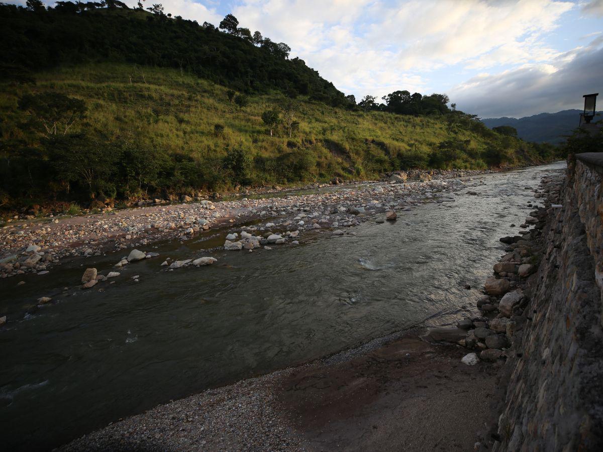 La parte de la cuenca del río Copán localizada dentro de Honduras tiene una longitud de unos 25 kilómetros.