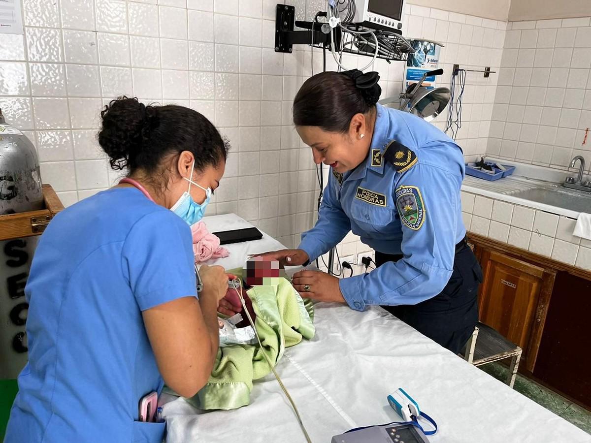 La niña fue atendida en un hospital para estabilizar su estado de salud.