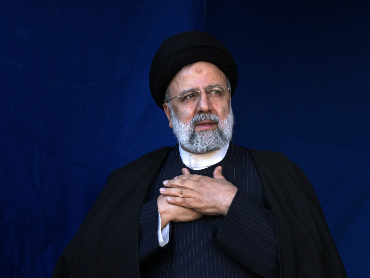 Declaran cinco días de luto en Irán tras la muerte del presidente Raisi