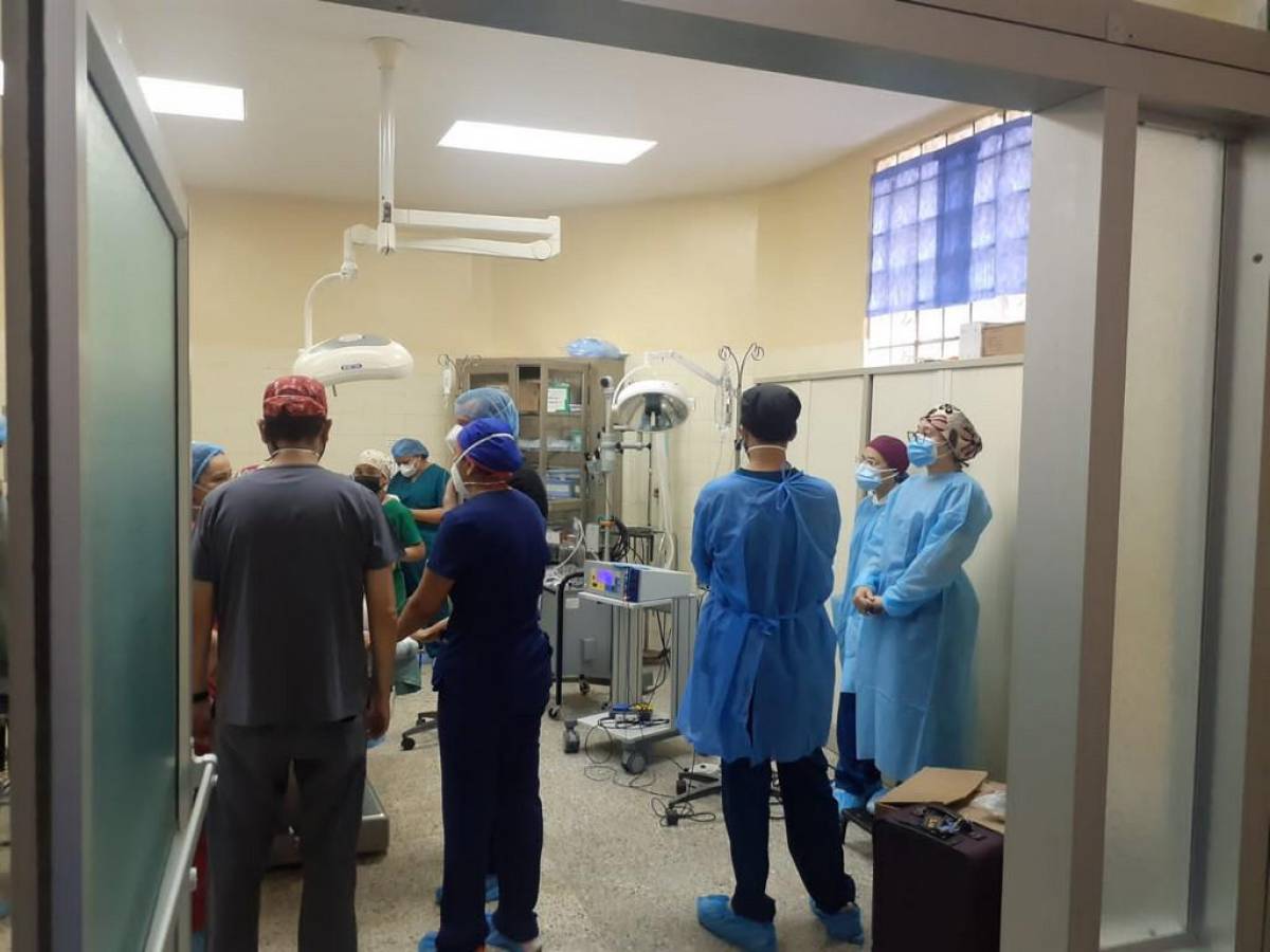 Médicos norteamericanos realizan brigada de cirugías en hospital San Felipe