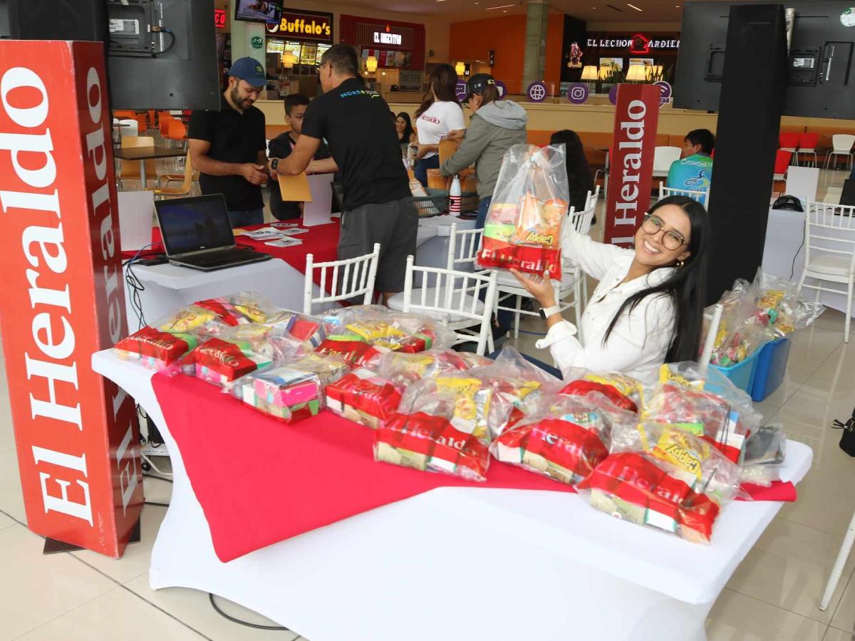 Gran ambiente se vive en la entrega de kits para la Vuelta Ciclística Infantil de El Heraldo