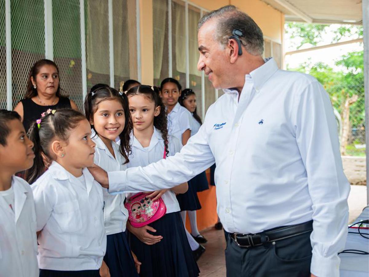 <i>El Centro de Educación Básica José Trinidad Cabañas renovado, un espacio más seguro para estudiantes y docentes de El Benque, Valle de Jamastrán.</i>