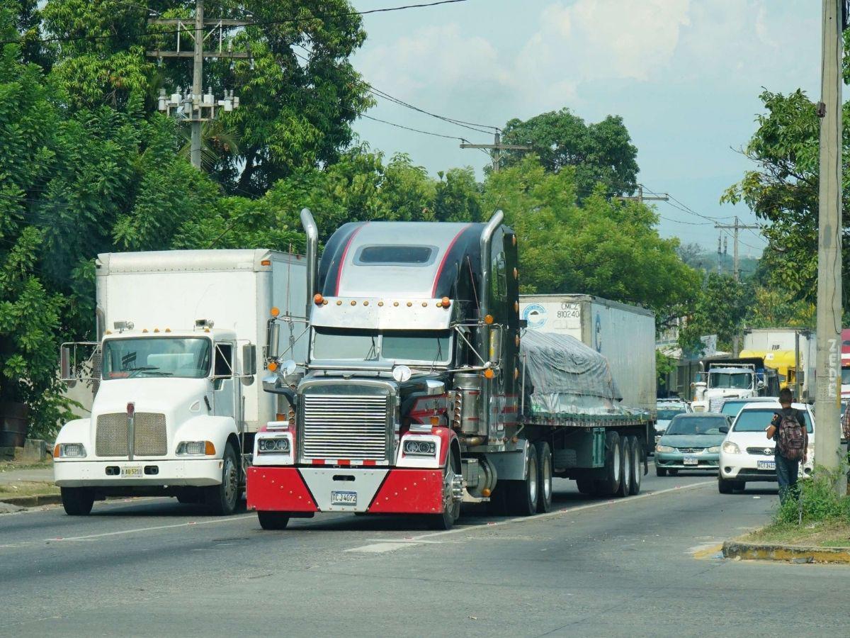 Transportistas de Honduras amenazan con paro por visado con Costa Rica