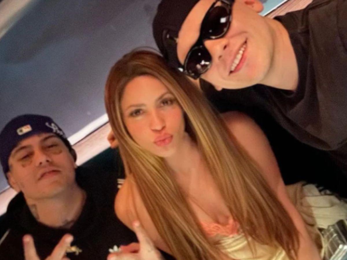 La imagen compartida por Shakira junto a Bizarrap y el Duki.