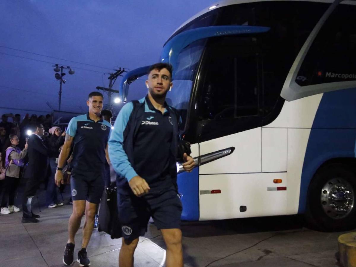 Ambiente final Motagua vs Olimpia: Furor con llegada de las barras y esto pasó con Pedro Troglio