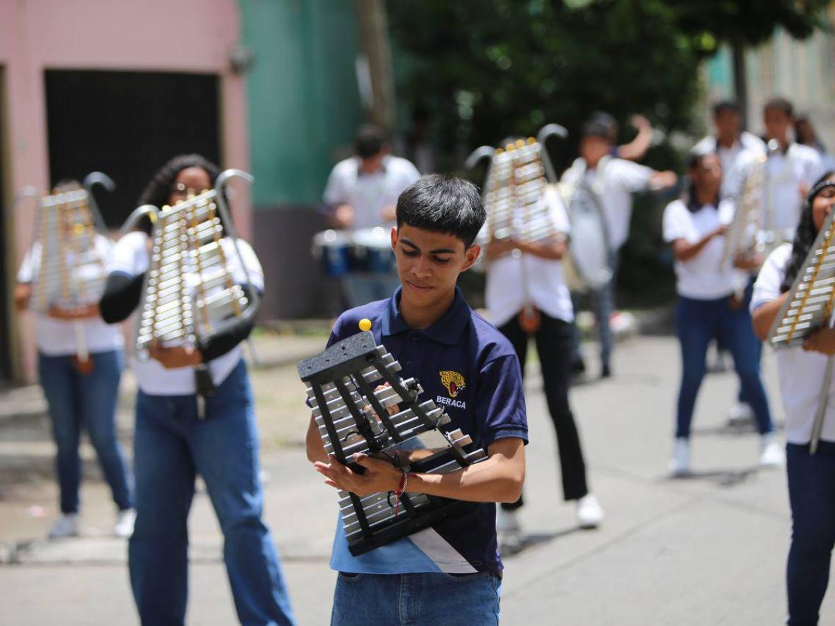 Así se prepara la banda de guerra del Instituto Beraca