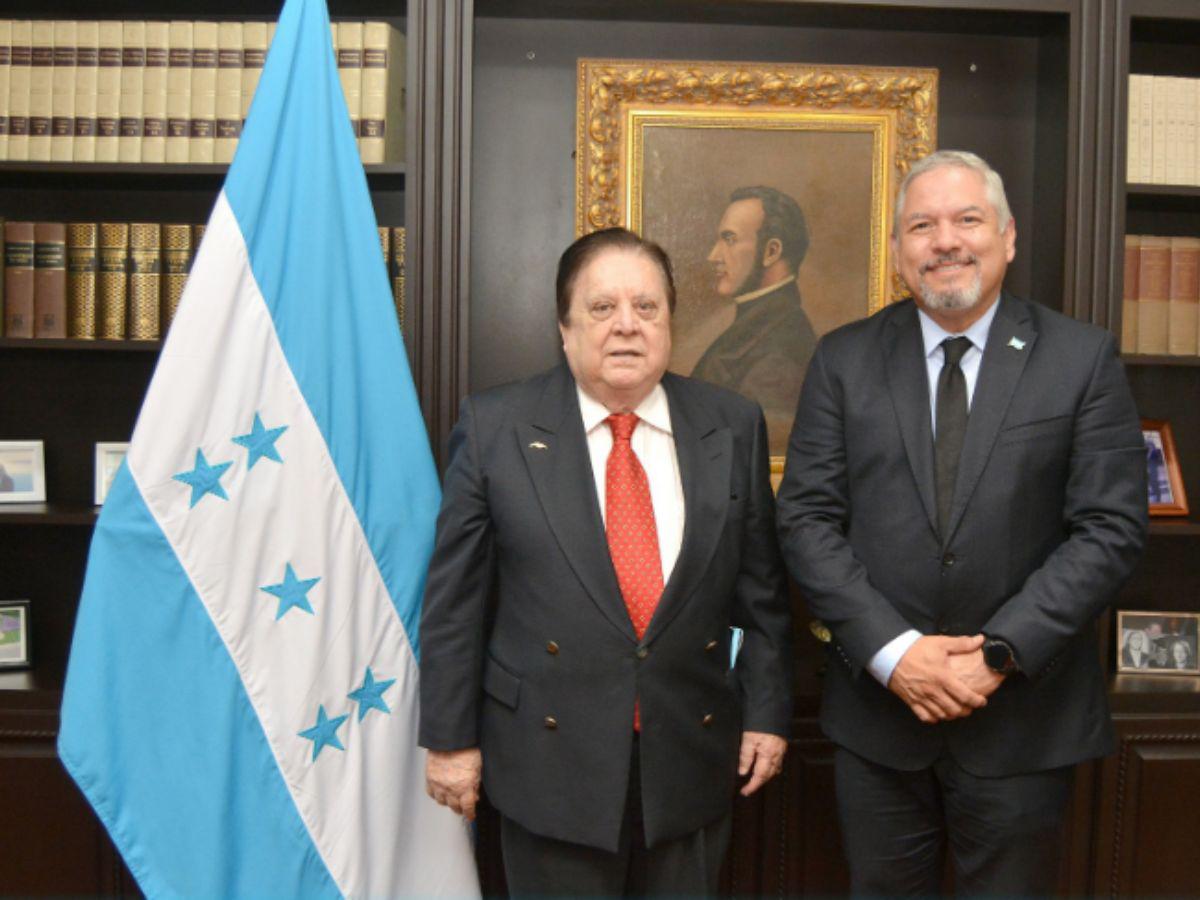 Nombran a Carlos Orbin Montoya como embajador de Honduras en Costa Rica