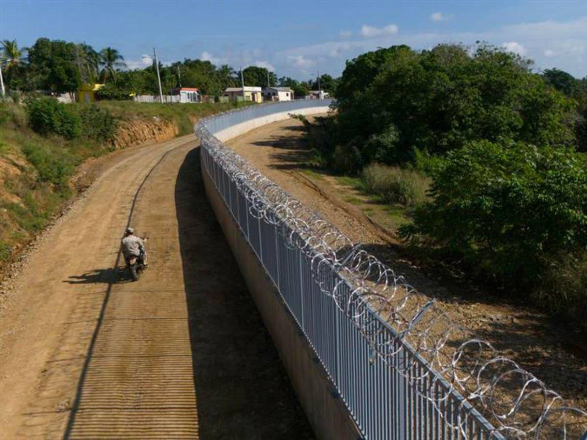 Así va el muro fronterizo de 400 kilómetros entre República Dominicana y Haití