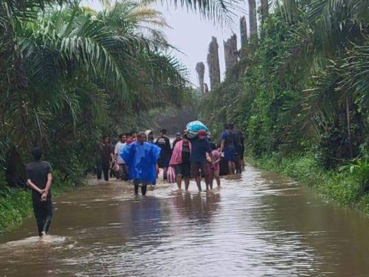 Sufrimiento, dolor e impotencia entre los afectados por la tormenta tropical Sara