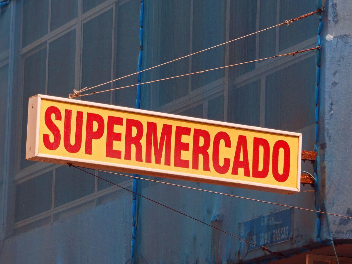 Madre encuentra muerta a su hija dentro de horno de un supermercado