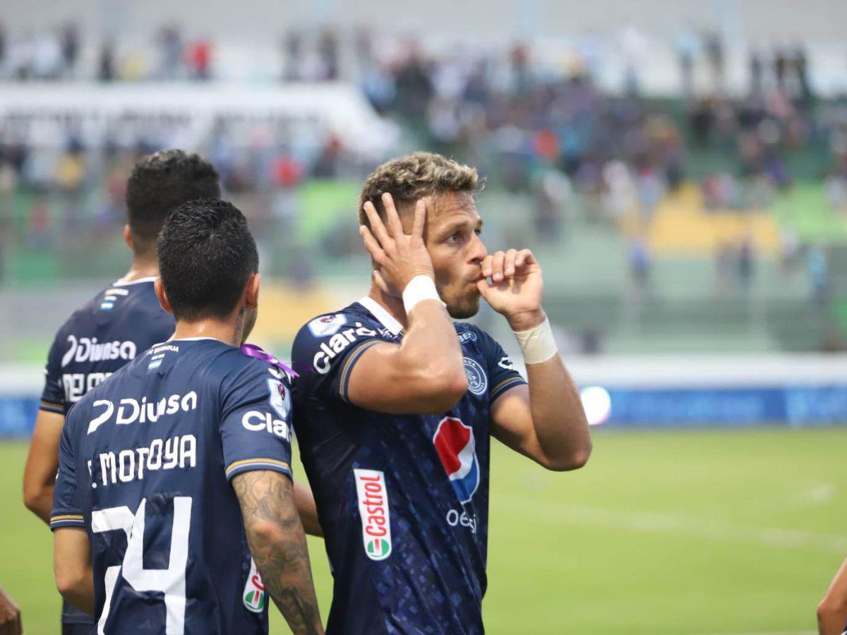 Motagua alza vuelo venciendo 2-1 al Vida con doblete de Marcelo Santos