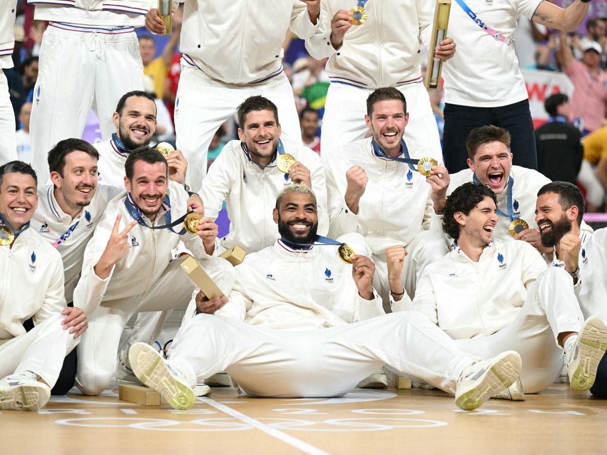 El equipo francés logró celebrar el bicampeonato en casa.