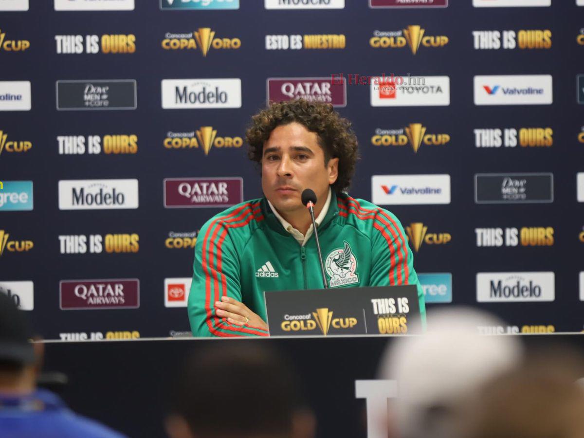 Memo Ochoa también habló en rueda de prensa.