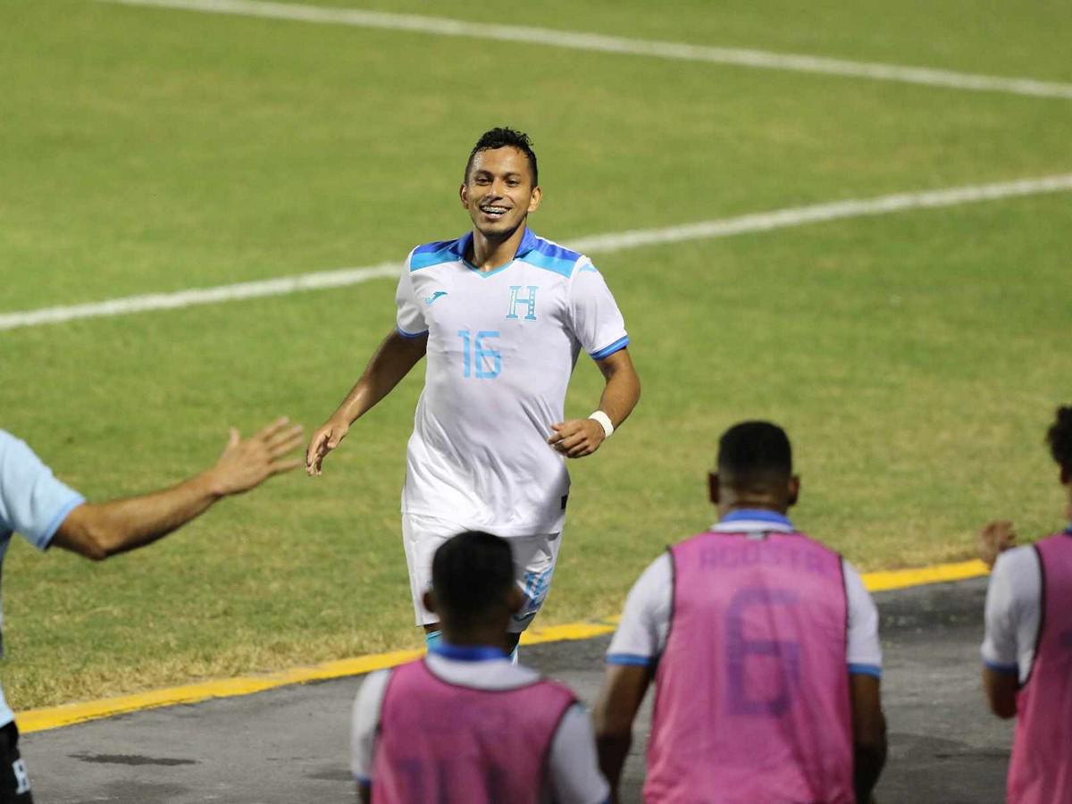 Edwin Rodríguez rompió el hielo y anotó un doblete para la Selección.