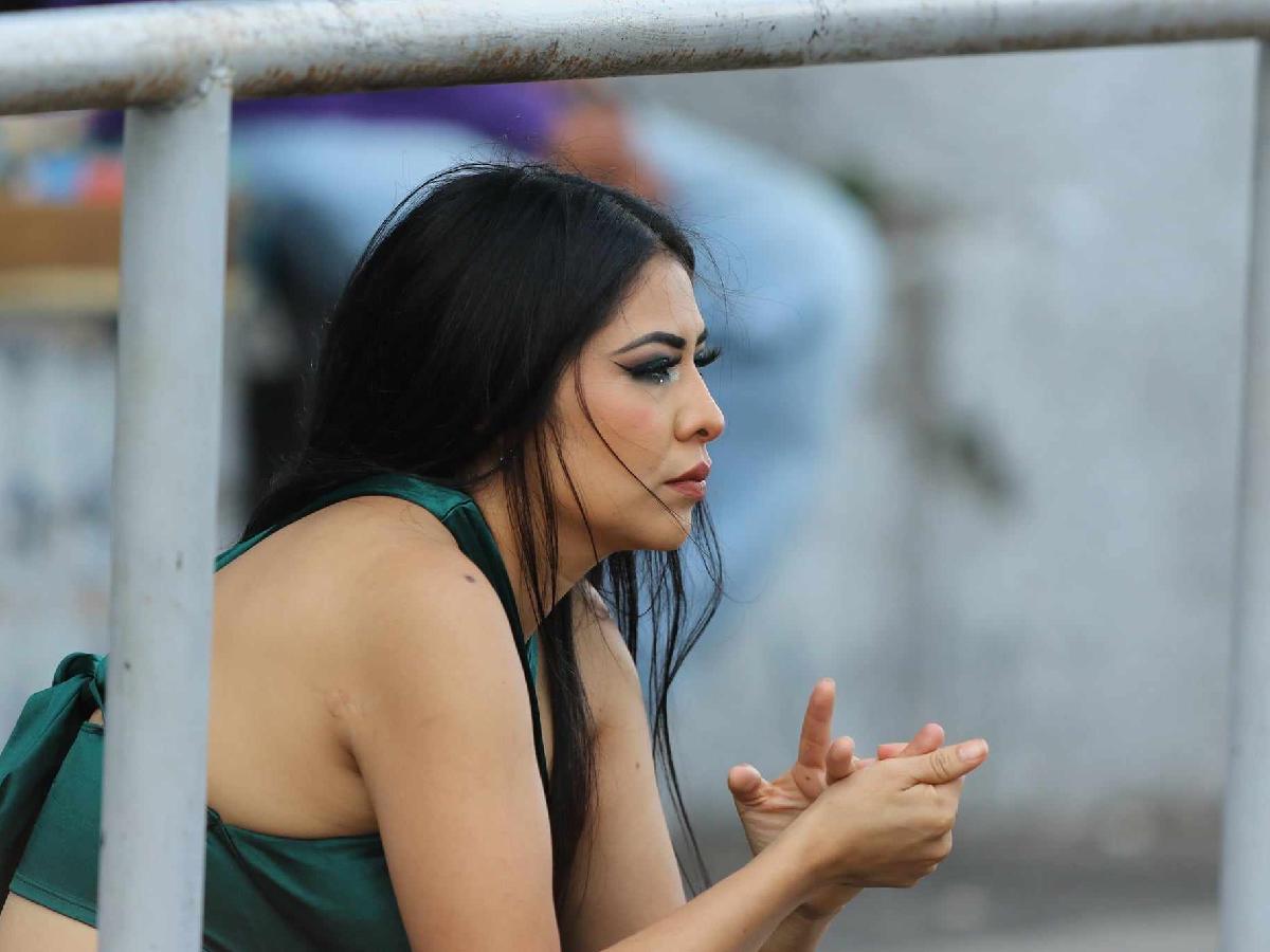 ¡Solo bellezas! Estadio Nacional se llena de lindas chicas para clásico entre Motagua y Olimpia