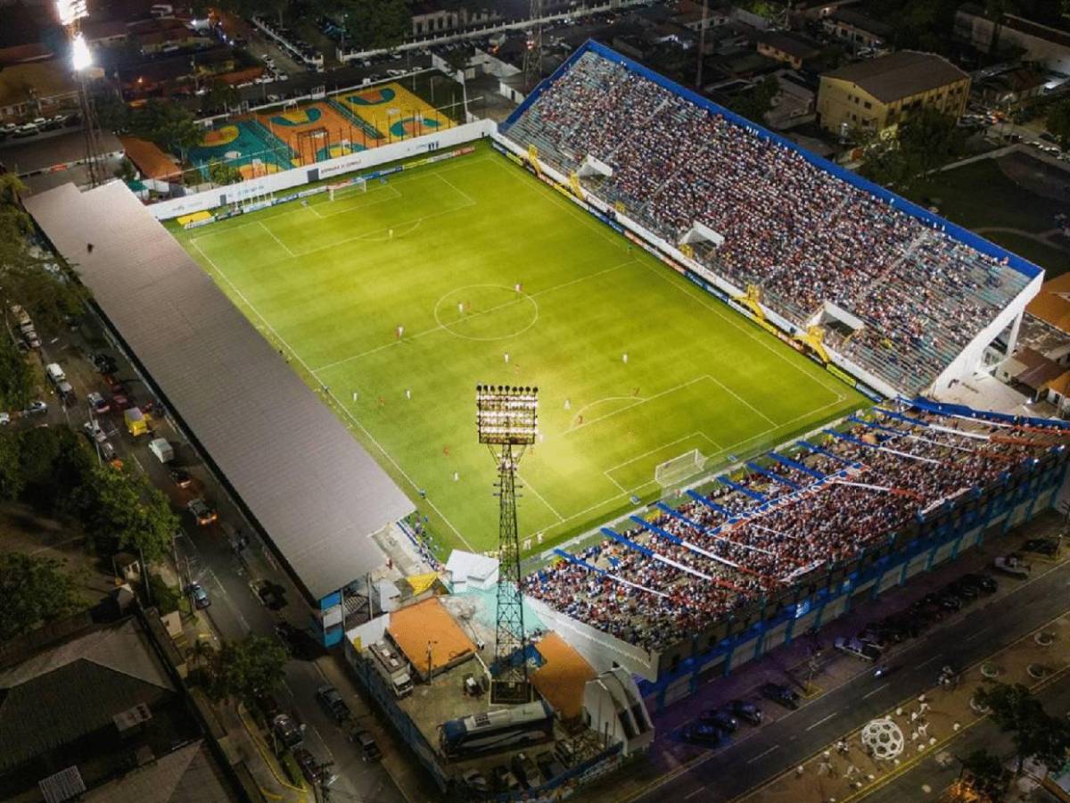 Estadios de Honduras que fueron renovados y este fue el resultado final: Son una belleza