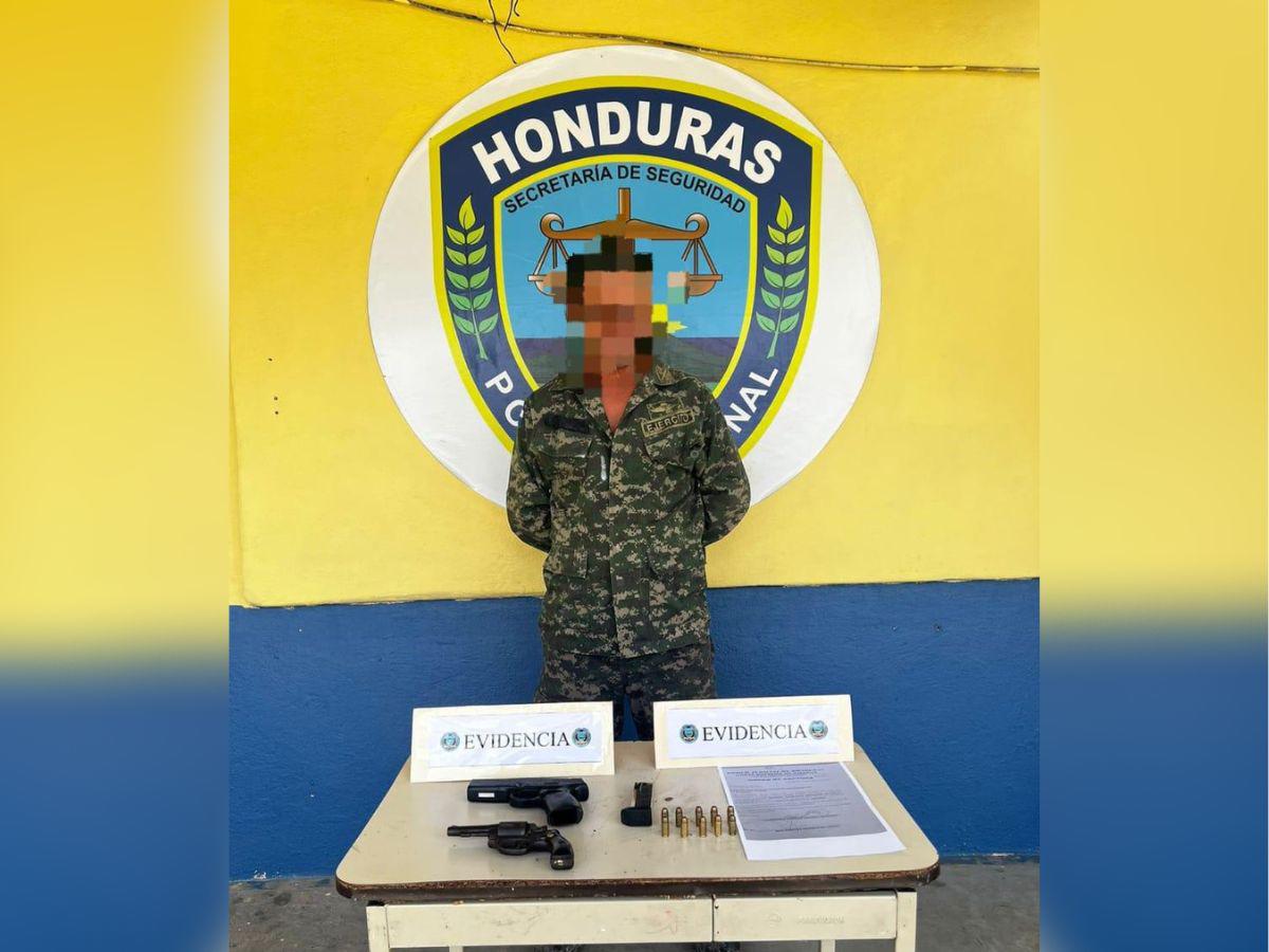 Detenido campesino en Intibucá portando uniforme militar y en posesión de armas de uso prohibido