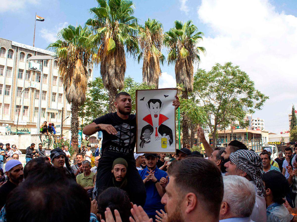 Miles de sirios se manifiestan contra el régimen de Asad