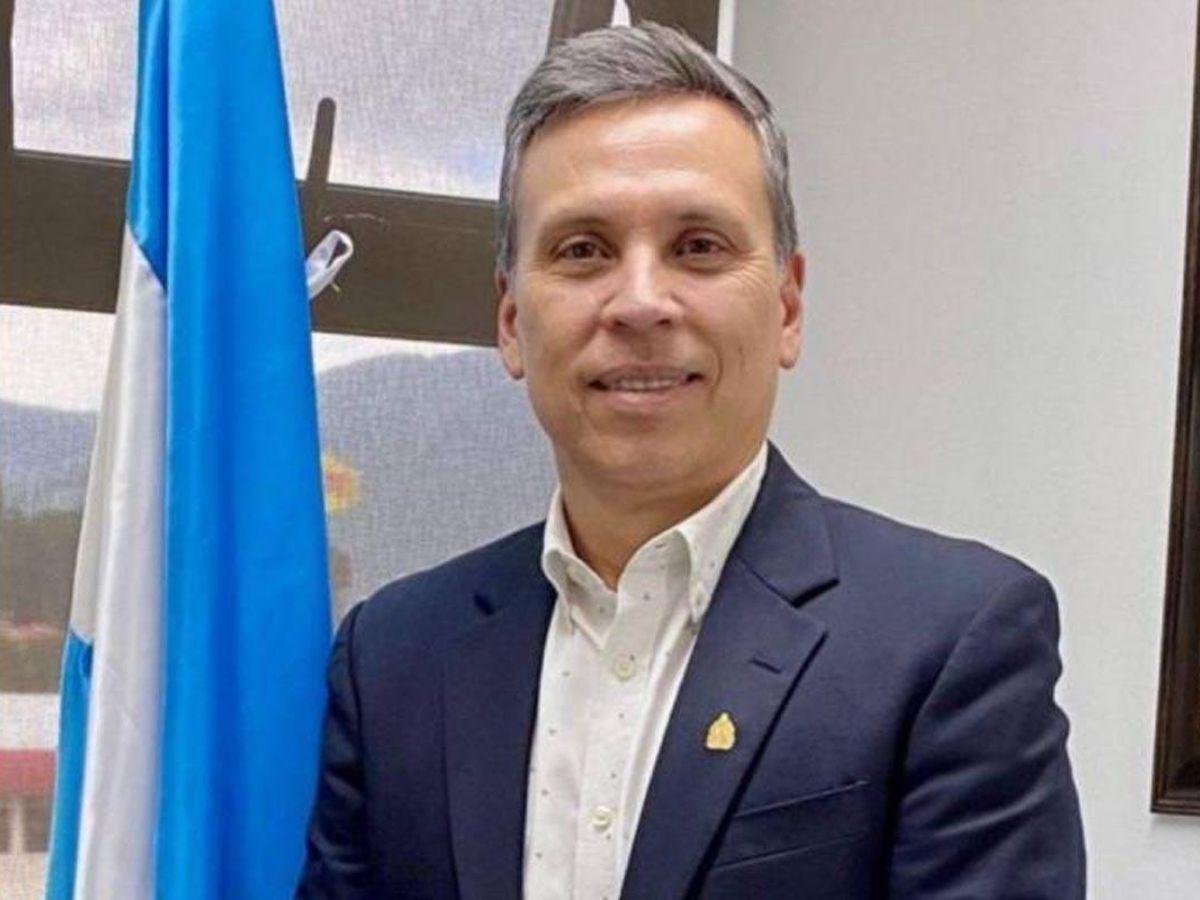 Subdirectora del IHSS tras renuncia de Carlos Aguilar: “Como junta directiva siempre se le brindó apoyo”