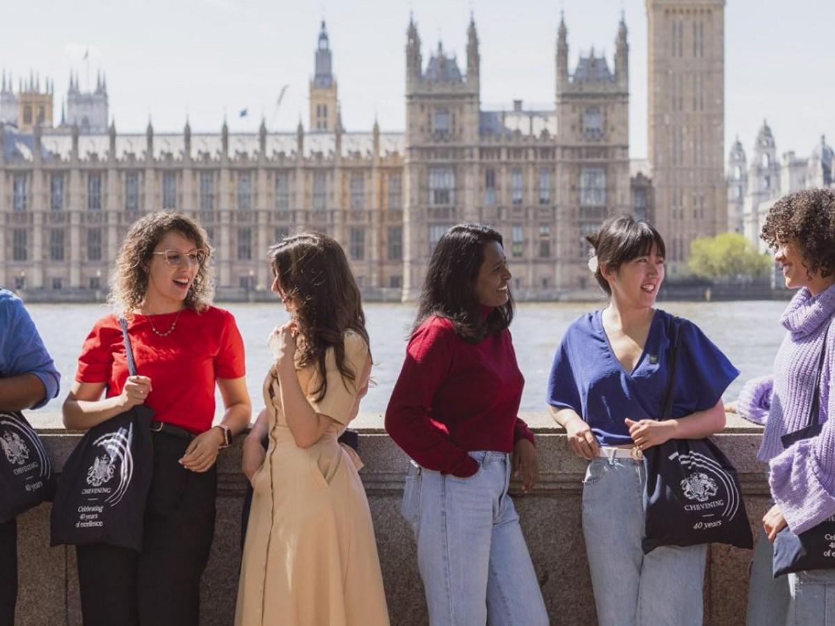 Embajada de Honduras en Reino Unido anuncia inicio de inscripciones para Becas Chevening 2024-2025