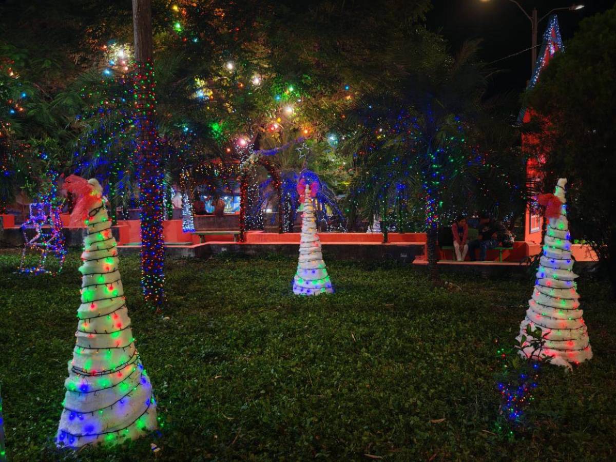 Así se vive el ambiente navideño en Sabanagrande, cuna de las rosquillas